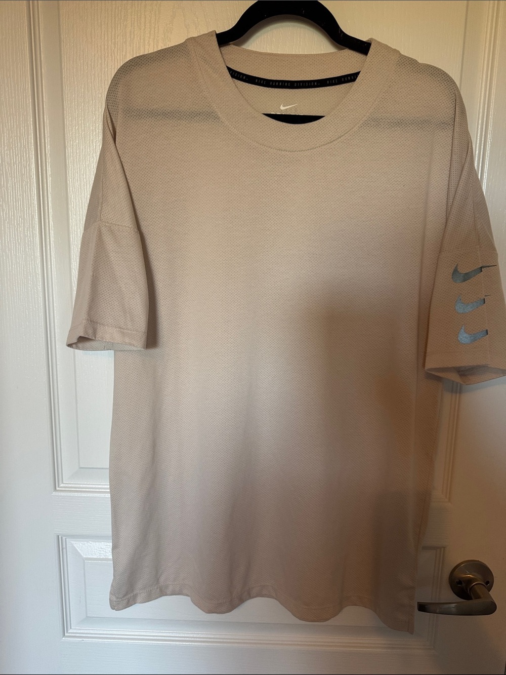Nike running top